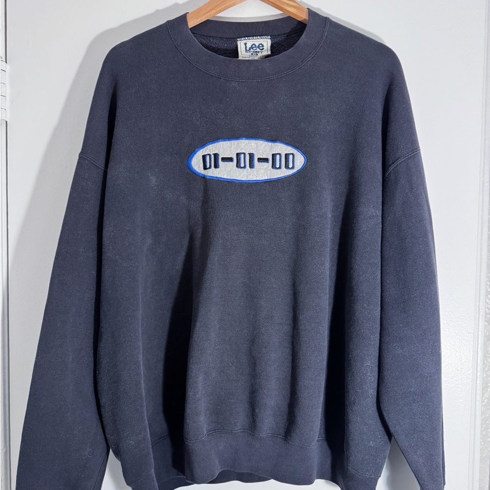 Vintage Lee Sport Men's Navy Crewneck Sweater